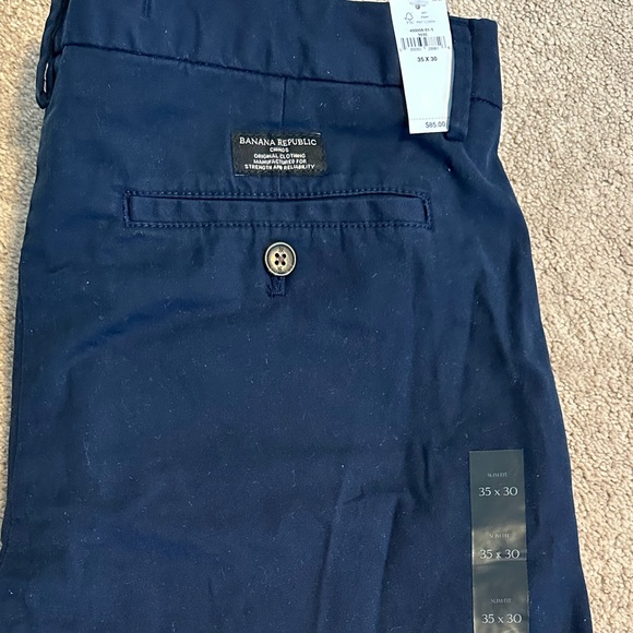 Banana Republic Lived-in Chino 35x30 NWT - Picture 2 of 3